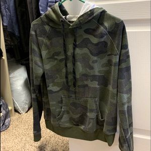 Forever 21 camo hoodie